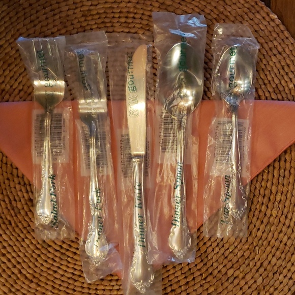 ESTIA GOURMET Cascade Floral 5-Piece Place Setting  - Brand New Old Stock / NWT - Picture 8 of 9